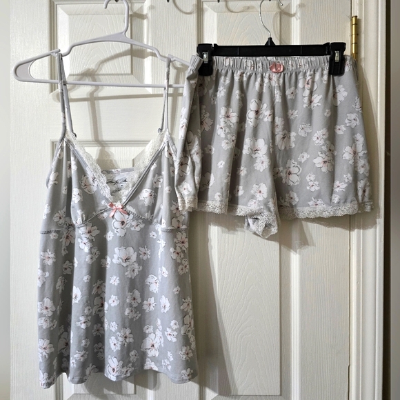Marilyn Monroe Cutesy Floral Summer Sleep Set, Babydoll Cami & Lace Trim Shorts. - Picture 1 of 12